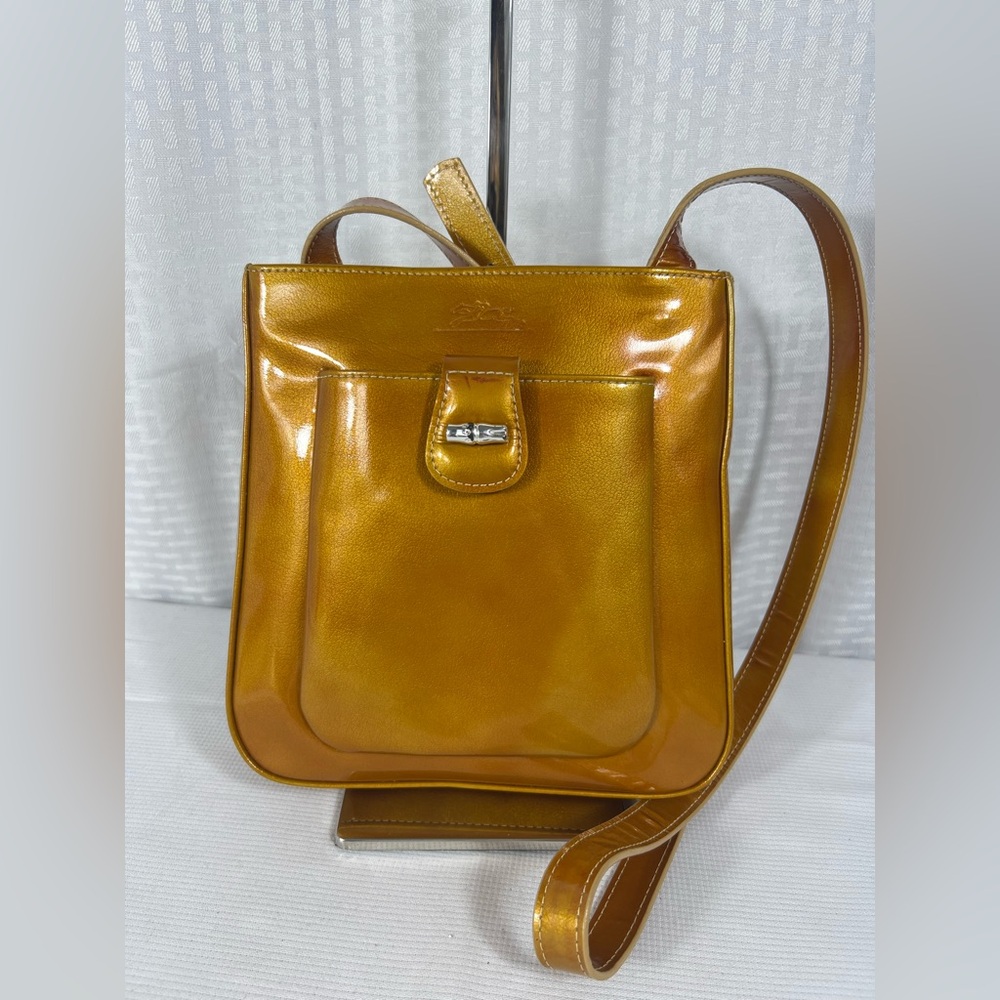 3185: Vintage Longchamp Gold Leather Crossbody Shoulder Bag
